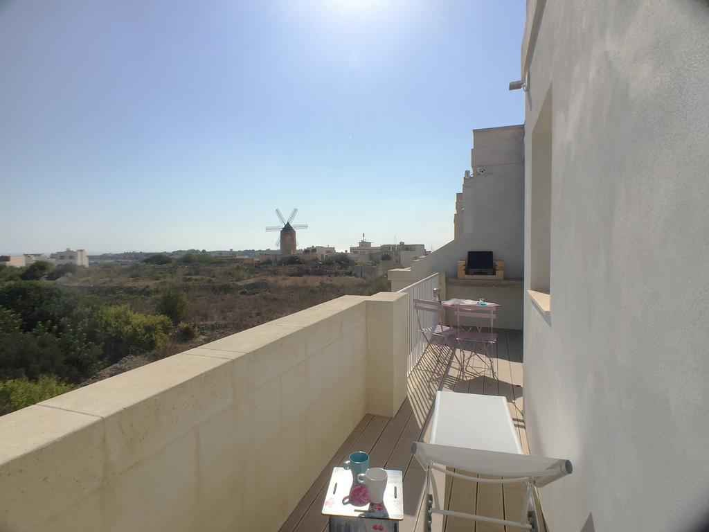 GozoWindmill Apartments Qala Camera foto